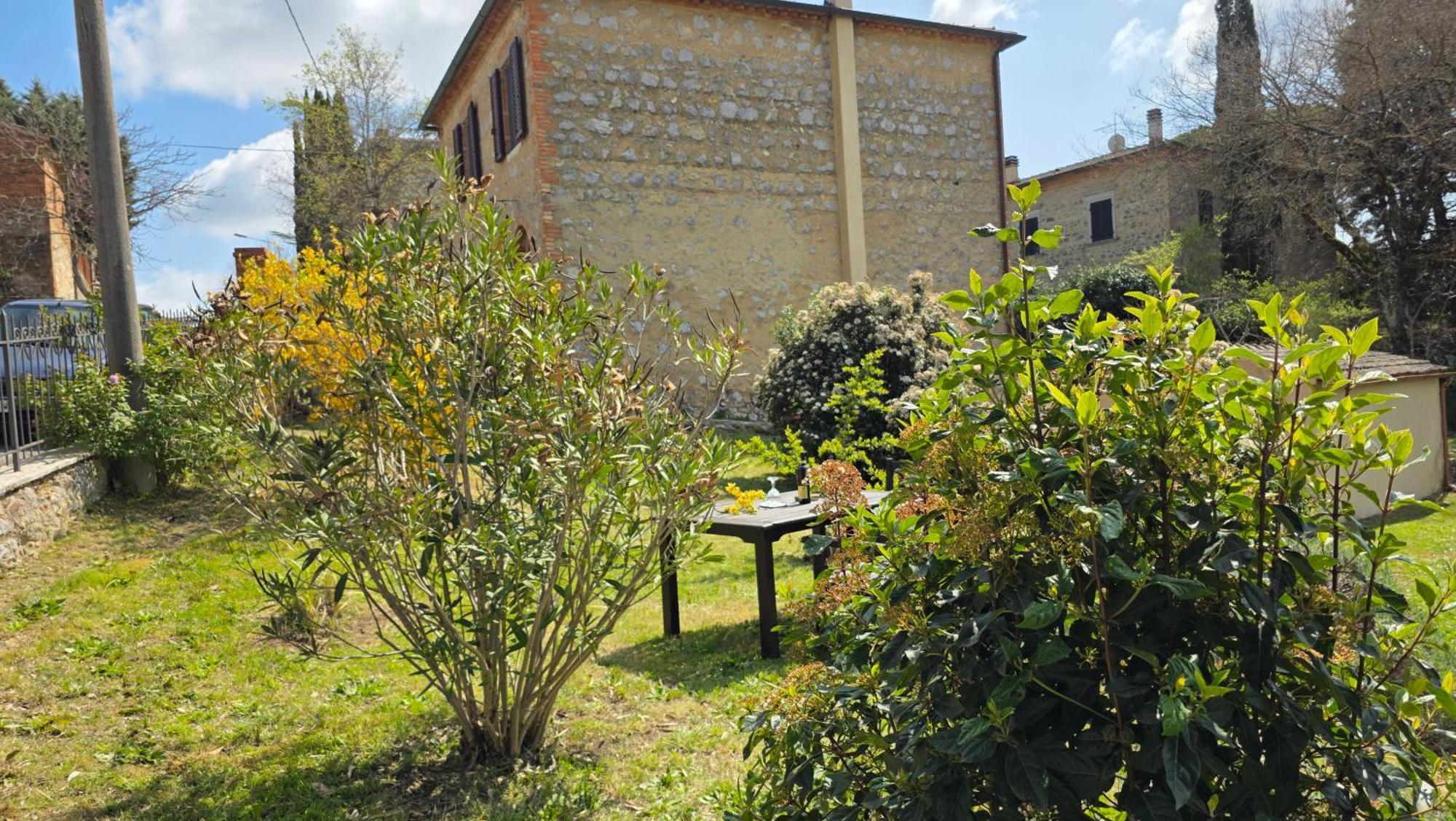 Villa A Casa Di Gabri à Montefollonico Extérieur photo
